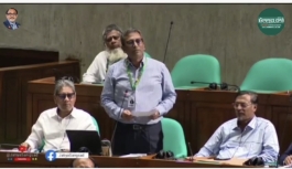 রাষ্ট্র যখন ‘চাঁদাবাজ’—গণতন্ত্রের মুখোশ ছিঁড়ে পড়ার নির্মম সত্য!