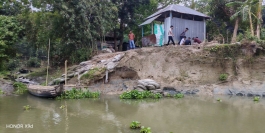 হুমকিতে বিষ্ণুপুরের জনপদ, দ্রুত স্থায়ী বাঁধ নির্মাণের দাবি