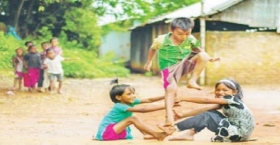 পুরনো দিনে শিশু-কিশোরদের বিনোদন যেনো হারানো গল্প