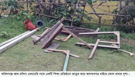 ফরিদগঞ্জে  রাতের আঁধারে আল মদিনা একাডেমিতে  ভাংচুর