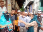 ওয়্যারলেস বাজারে অগ্নিকাণ্ডে ক্ষতিগ্রস্তদের পাশে জেলা পরিষদ প্রশাসক