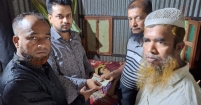লাখ টাকায় বাঁচতে পারে তিন শিশু সন্তানের মা ফারজানা