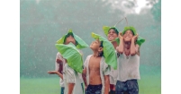 স্মৃতির বারান্দা : যেখানে শৈশব আজও নিঃশ্বাস নেয়