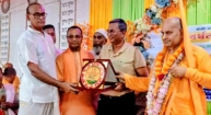 ইসকন মন্দিরে শেখ ফরিদ আহম্মেদ মানিক এমপিকে সংবর্ধনা