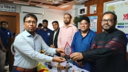 ২৩ বার রক্তদান করে সম্মাননা পেলেন শাহমাহমুদপুর ইউনিয়নের প্রশাসনিক কর্মকর্তা এমএ কুদ্দুস রোকন