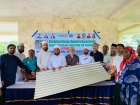 বাঁশখালীতে ৩২টি বন্যার্ত পরিবারকে রোটারী ক্লাবের ঢেউটিন বিতরণ