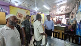 বাসি মাংস সংরক্ষণ ও লঞ্চে বেশি দামে পানি-চিপস বিক্রি :  ২ প্রতিষ্ঠানকে ১৫ হাজার টাকা জরিমানা