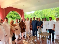 আশিক চৌধুরীর গ্রামের বাড়ির প্রাকৃতিক পরিবেশে মুগ্ধ এমপি মানিক
