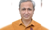 ব্যর্থতার দায় অন্যের, সফলতার কৃতিত্ব নিজের!