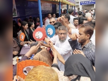 অনার্স ভর্তি পরীক্ষার্থী ও অভিভাবকদের পাশে মেয়র প্রার্থী আক্তার হোসেন মাঝি